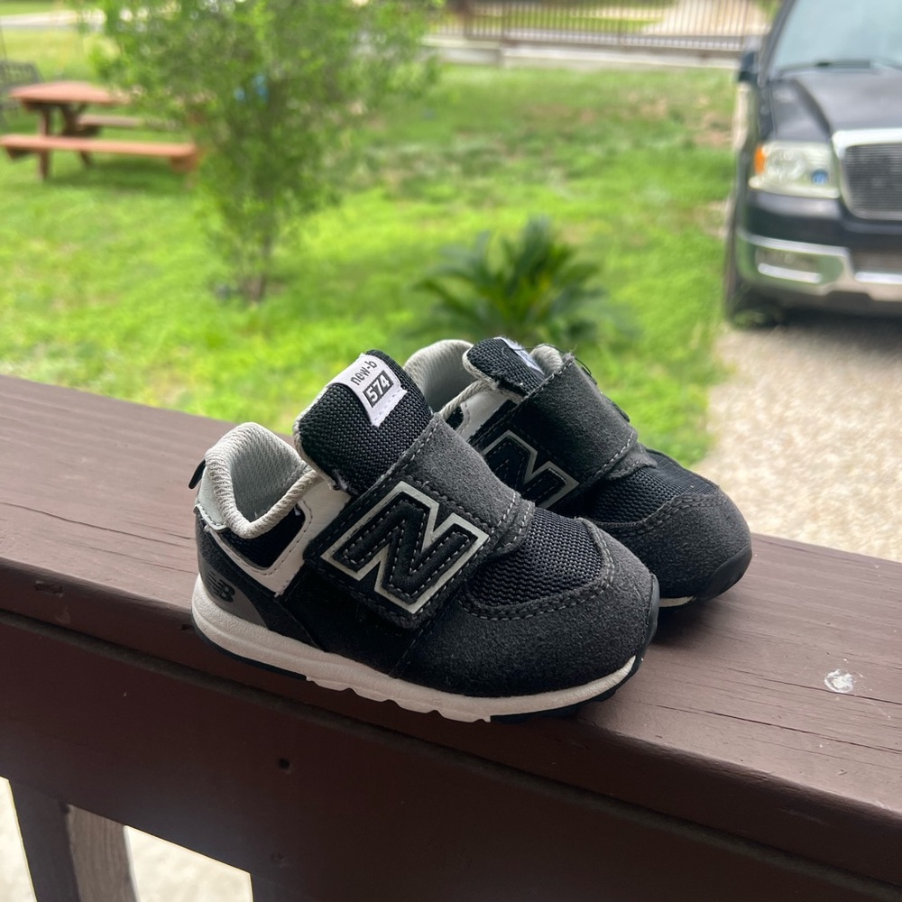 New Balance Kids Black Sneakers 6c